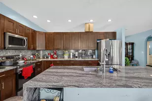 9080 Dupont Pl, Wellington, FL 33414 - Photo 16