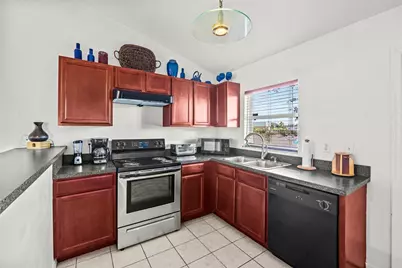 913 SE Forrest Park Drive, Stuart, FL 34994 - Photo 10