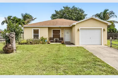 913 SE Forrest Park Drive, Stuart, FL 34994 - Photo 1