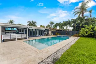 1310 NE 46th St, Oakland Park, FL 33334 - Photo 6