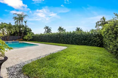 1310 NE 46th Street, Oakland Park, FL 33334 - Photo 8