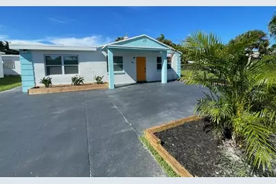 138 E 22nd Court, Riviera Beach, FL 33404 - Photo 4