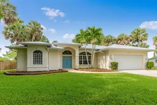 612 SE 6th St, Stuart, FL 34994 - Photo 1