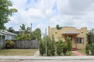 519 N J St, Lake Worth Beach, FL 33460 - Photo 4