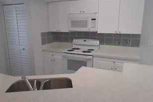 9999 Summerbreeze Dr, Sunrise, FL 33322 - Photo 6