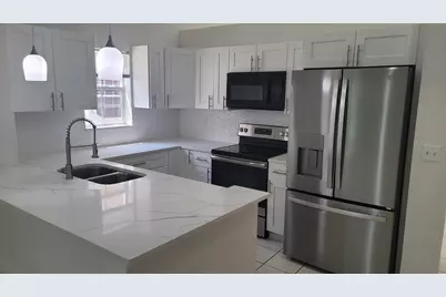 7570 Diamond Pointe Circle, Delray Beach, FL 33446 - Photo 6