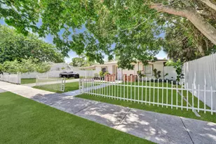 2442 Funston St, Hollywood, FL 33020 - Photo 2