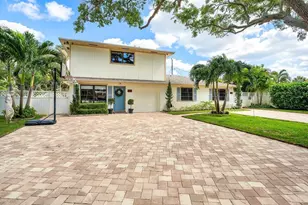 2101 N Palm Cir, North Palm Beach, FL 33408 - Photo 1
