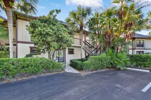 13334 Polo Club Rd, Wellington, FL 33414 - Photo 2