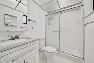 5190 Las Verdes Cir, Delray Beach, FL 33484 - Photo 18