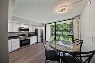 5190 Las Verdes Cir, Delray Beach, FL 33484 - Photo 10