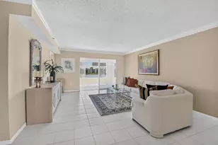 14096 Huntington Pointe Dr, Delray Beach, FL 33484 - Photo 4