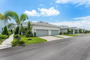 888 SW Newfield Ave, Palm City, FL 34990 - Photo 6