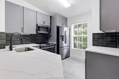 3990 NW 91st Terrace, Sunrise, FL 33351 - Photo 10