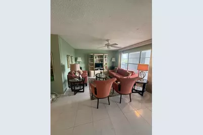 407 Greenbrier A, West Palm Beach, FL 33417 - Photo 4