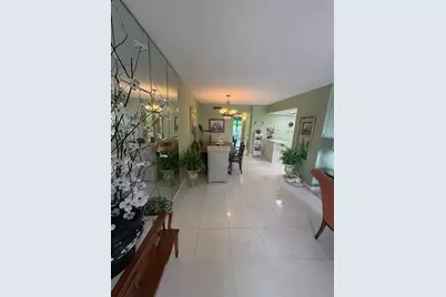 407 Greenbrier A, West Palm Beach, FL 33417 - Photo 2