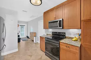 4670 NE 4th Ave, Oakland Park, FL 33334 - Photo 12