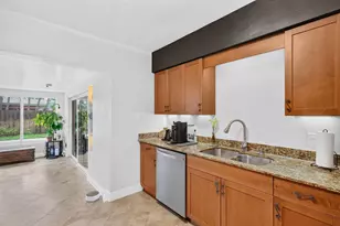 4670 NE 4th Ave, Oakland Park, FL 33334 - Photo 14
