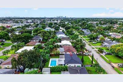 4670 NE 4th Avenue, Oakland Park, FL 33334 - Photo 72