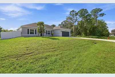 1261 SW Curry Street, Port Saint Lucie, FL 34983 - Photo 4