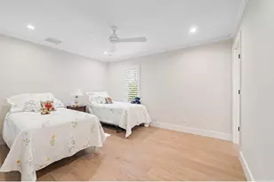 11785 Lake Shore Pl, North Palm Beach, FL 33408 - Photo 16