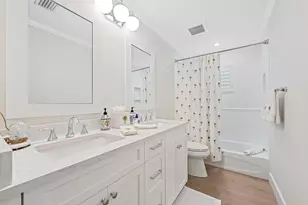 11785 Lake Shore Pl, North Palm Beach, FL 33408 - Photo 16