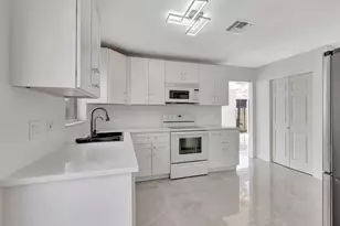 11420 Coral Bay Dr, Boca Raton, FL 33498 - Photo 8