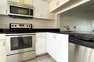 16637 Hemingway Dr, Weston, FL 33326 - Photo 2