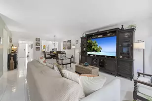 16768 Oakhill Trail, Delray Beach, FL 33484 - Photo 12