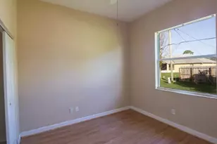 787 SE Evergreen Terrace, Port Saint Lucie, FL 34983 - Photo 6
