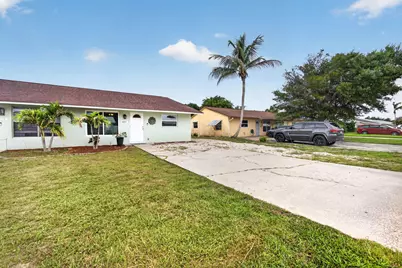 8717 SE Sandy Lane, Hobe Sound, FL 33455 - Photo 2