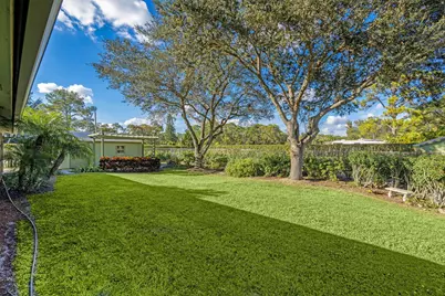 11989 Persimmon Boulevard, The Acreage, FL 33411 - Photo 36