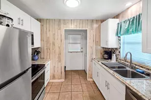 2013 St Lucie Blvd, Fort Pierce, FL 34946 - Photo 8