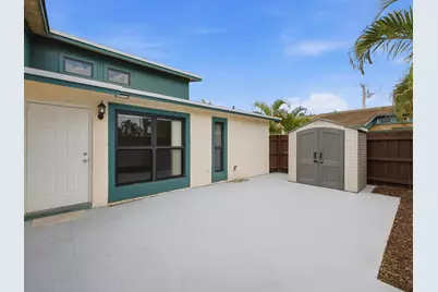 1110 Manor Drive, Palm Springs, FL 33461 - Photo 4