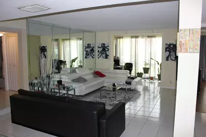 3660 Inverrary Drive #3V, Lauderhill, FL 33319 - Photo 2