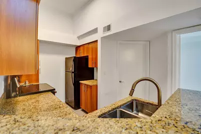1050 Crystal Way #N, Delray Beach, FL 33444 - Photo 14