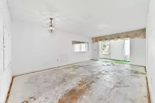 3091 E Sunrise Lakes Dr, Sunrise, FL 33322 - Photo 6