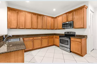 650 Pacific Grove Drive #5, West Palm Beach, FL 33401 - Photo 4
