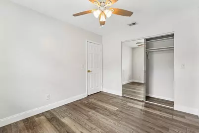 2103 N Palm Circle, North Palm Beach, FL 33408 - Photo 18