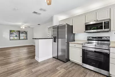 2103 N Palm Circle, North Palm Beach, FL 33408 - Photo 10