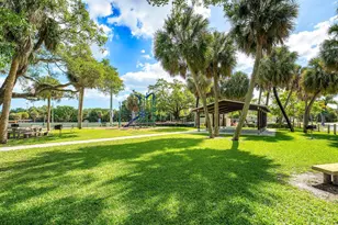 2103 N Palm Cir, North Palm Beach, FL 33408 - Photo 24