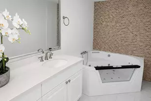 3600 Mystic Pointe Dr, Aventura, FL 33180 - Photo 18