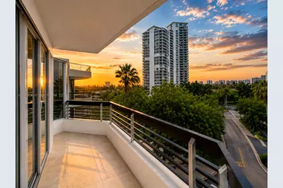 3600 Mystic Pointe Drive #608, Aventura, FL 33180 - Photo 12