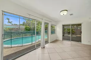 4721 Sarazen Dr, Hollywood, FL 33021 - Photo 14