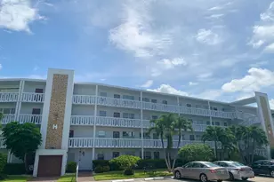 1040 Newport H, Deerfield Beach, FL 33442 - Photo 4
