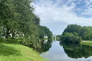 1040 Newport H, Deerfield Beach, FL 33442 - Photo 2