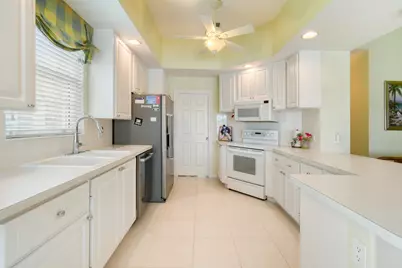 1351 St Lawrence Drive, Palm Beach Gardens, FL 33410 - Photo 10