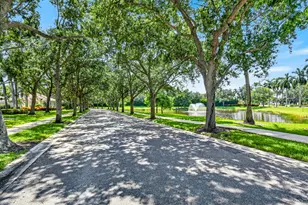 1351 Saint Lawerence Dr, Palm Beach Gardens, FL 33410 - Photo 30