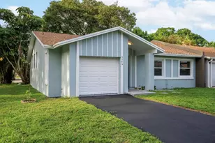 5586 N Lakewood Cir, Margate, FL 33063 - Photo 36
