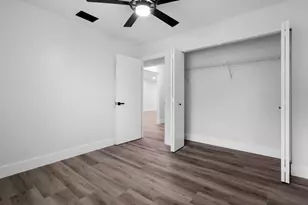 5586 N Lakewood Cir, Margate, FL 33063 - Photo 16